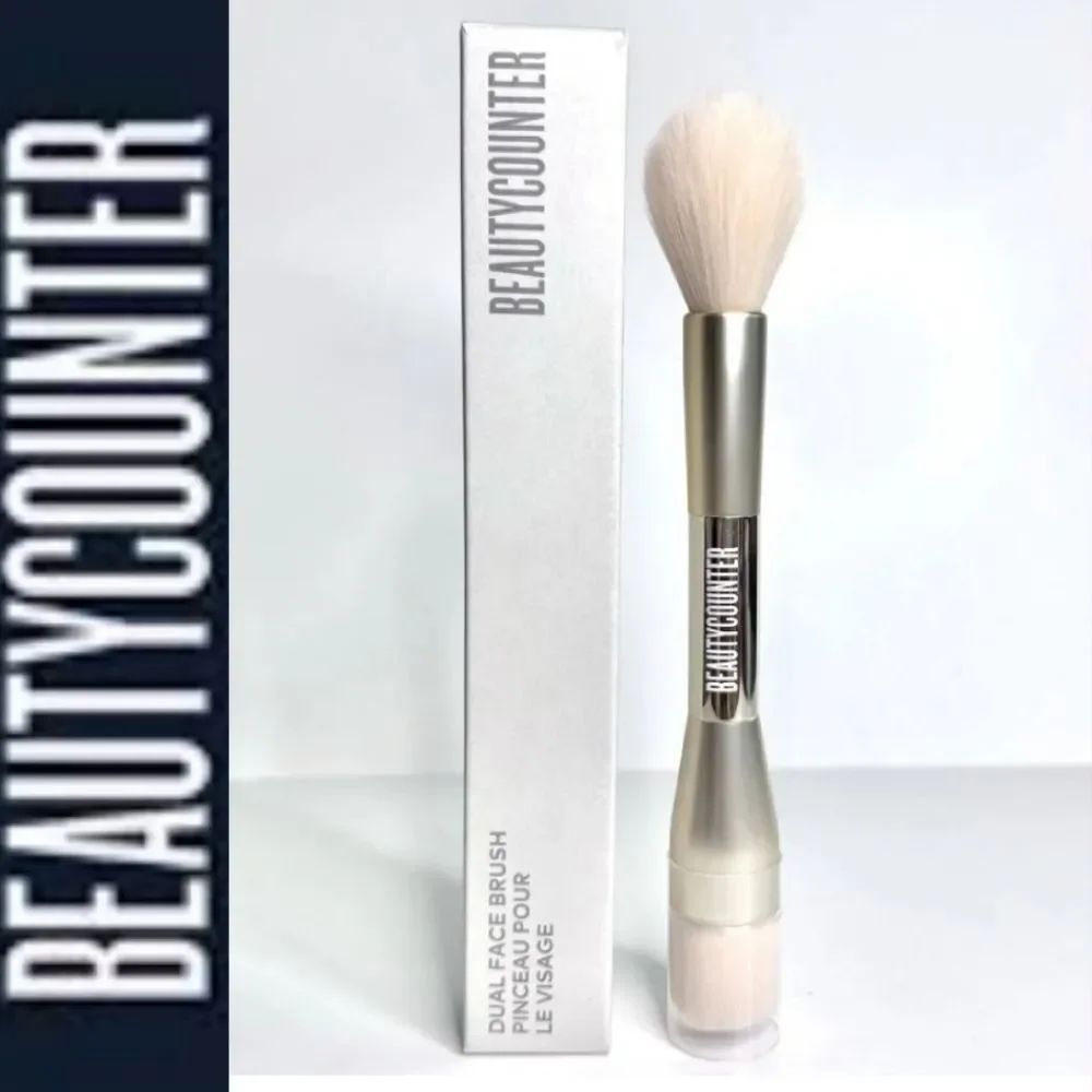 Beautycounter Dual-Ended Face‎ Brush